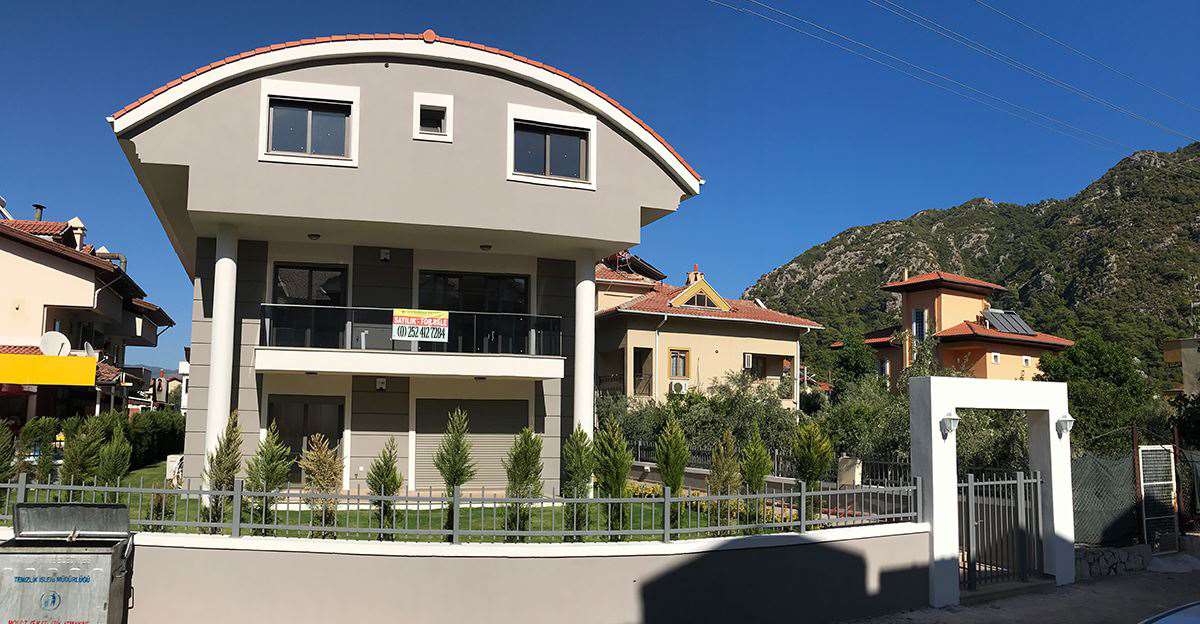 Sarmaşık Apartmanı